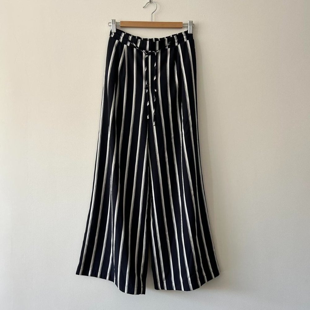 forever 21 women's white and navy trousers